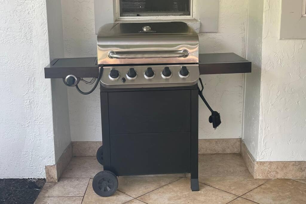 Cheerfull 4/Bed/ 3 Bath / Pool / Best Location North North Naples Dış mekan fotoğraf