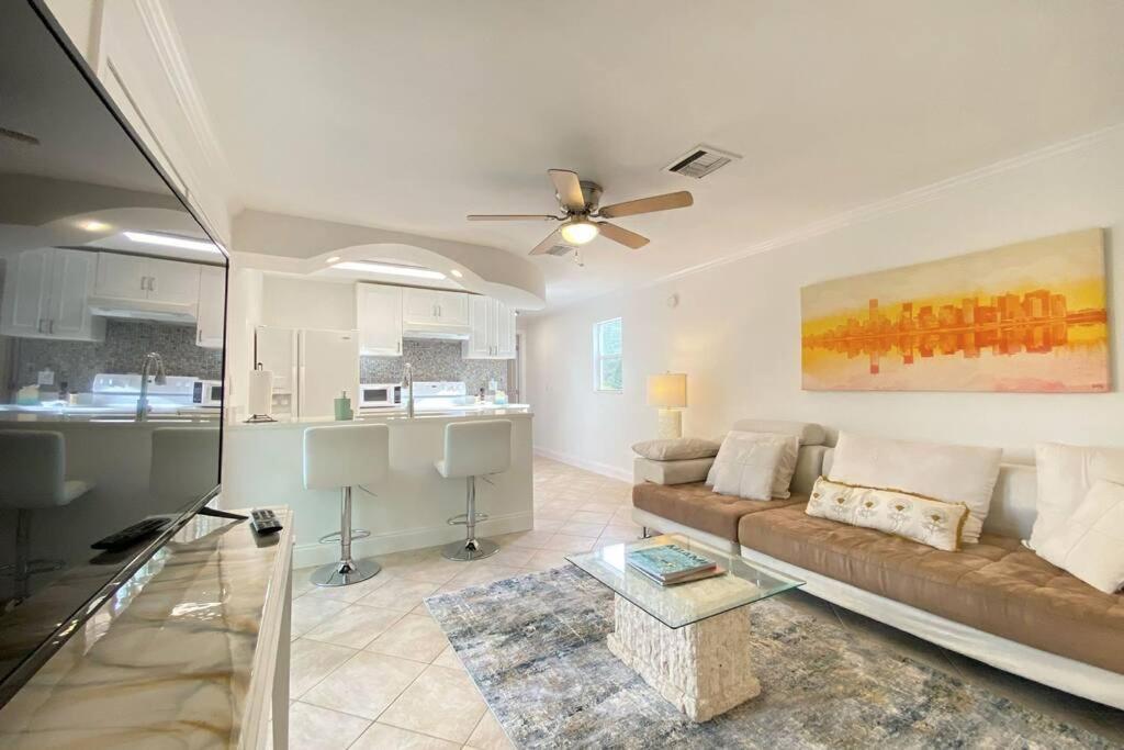 Cheerfull 4/Bed/ 3 Bath / Pool / Best Location North North Naples Dış mekan fotoğraf